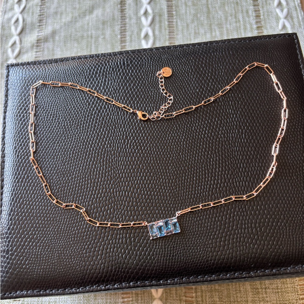 ⭐️NWOT⭐️Bomb Party Rose Gold Necklace with Blue Stones